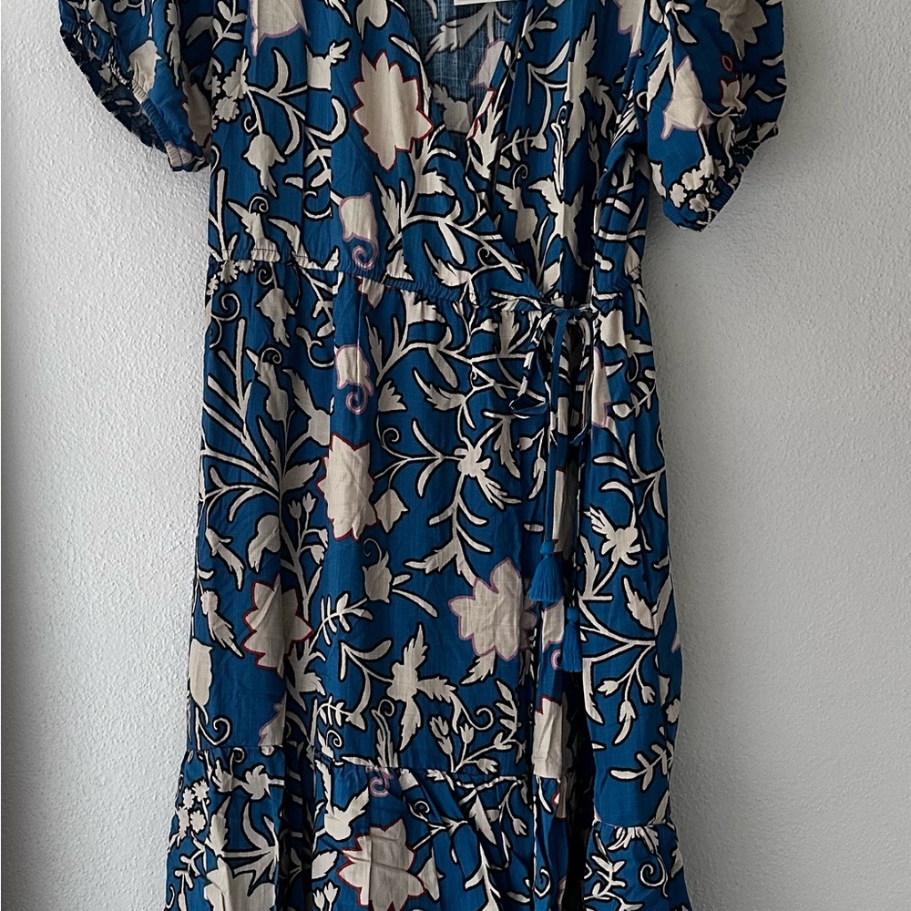 Floral Blue wrap midi summer Dress size large